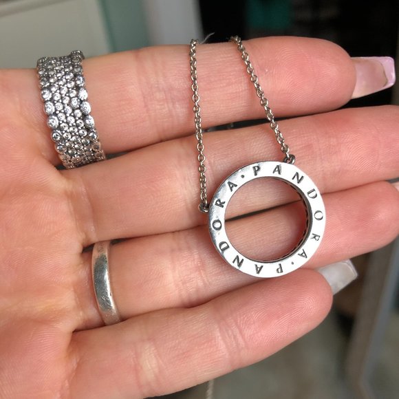 Pandora Jewelry Hearts Of Pandora Circle Pendant Silver Necklace